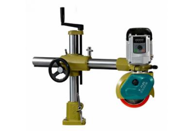 V-180 ratukas su 0,75 kW varikliu – 850 €