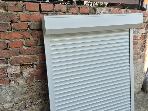 Apsaugin?s žaliuz?s Kaune, puiki b?kl?||Naujos žaliuz?s 139x109, su raktais