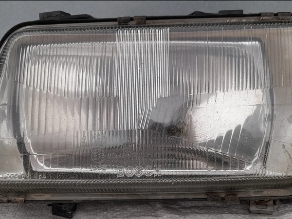 Audi 80 B4 žibintas OEM 1305621464