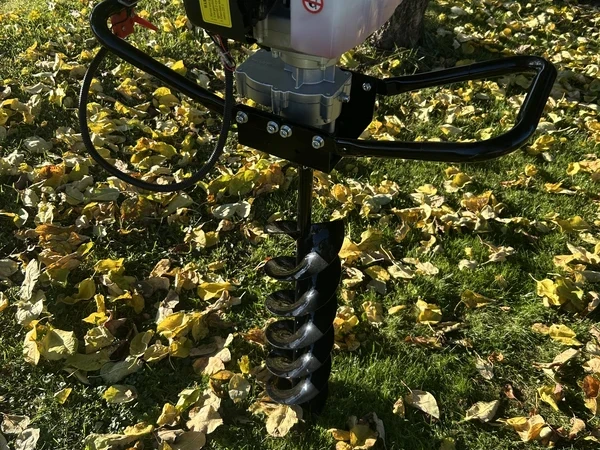Greitas skylių gręžimas be elektros ir vargo