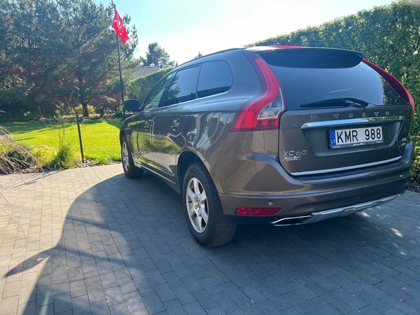 Parduodamas VOLVO XC60 – tikra vertyb?||VOLVO XC60 – patikimas ir priži?r?tas auto||Puikus VOLVO XC60 su naujomis padangomis||VOLVO XC60 – ideali b?kl? ir galingas variklis||Naujos žiemin?s padangos ir kablys – VOLVO XC60||VOLVO XC60 su sportiniu režimu – puikus pasirinkimas||Gerai priži?r?tas VOLVO XC60 – tik 185500 km||VOLVO XC60 – komfortas ir saugumas kasdien||Parduodamas VOLVO XC60 su automatine d?že||VOLVO XC60 – nebuvo r?koma, galioja technin? apži?ra