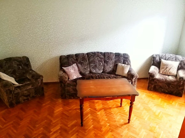 Pulsuojantis butas prie Klinik? – tvarkingas su baldais||Nuo liepos 20-os: 2 kambariai prie Kauno klinik?||Jauk?s 50 kv.m Kalnie?iuose – šilti ir sausi||Prie mokykl? ir park? – nuomojamas tvarkingas butas