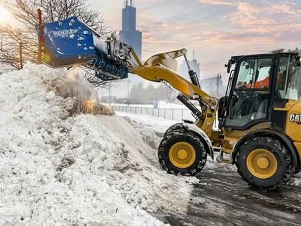 Sniego valymas ir grunto darbai