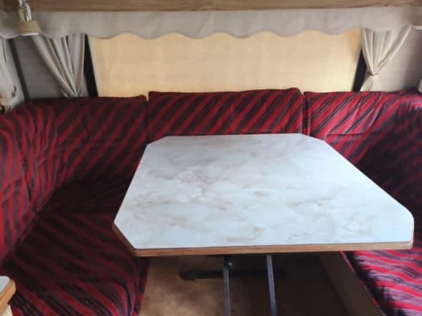 Kemperis Kabe Smaragd 540 XI – patikima kelionėms