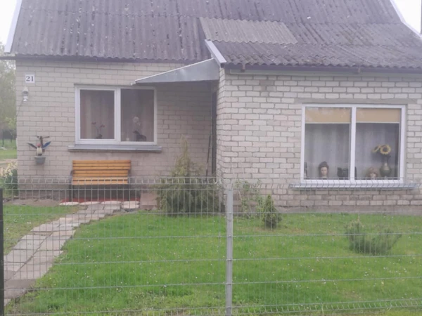 Namas Barzduose už 45000€ – jauki erdv?||Šakiuose 70 kv. m namas – tavo ramyb?||Parduodamas namas Barzduose – 3 kambariai||Kei?iu nam? Šakiuose ? Kauno rajon?||Namas su baldais Šaki? raj – 45000€||Barzd? miestelis laukia nauj? šeiminink?||Ieškai namo? Turime ideal? variant? Barzduose