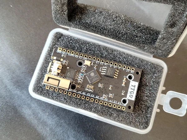 TTGO ESP32 LoRa plokštė – puikus pasirinkimas IoT projektams!||Nauja TTGO ESP32 LoRa plokštė – ryšys, Wi-Fi, Bluetooth!||Parduodu TTGO ESP32 LoRa – pilna komplektacija, siuntimas!