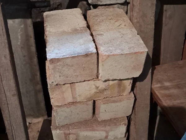 Šamotas plytos naujos ir naudotos po 0.40ct