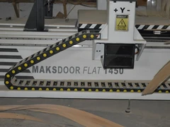 21-70-8057 MAKSER TEAM CNC centras (naudotas)