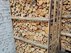 BRIKETAI GRANULĖS MALKOS ANGLIS