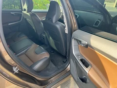 Geros būklės Volvo XC60 su naujomis padangomis