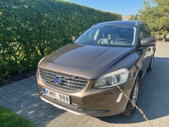 Geros būklės Volvo XC60 su naujomis padangomis