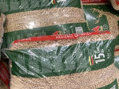 Granulės 15 kg maišai, medienos produkcija