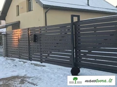 Metalinės strypinės, polisadinės, šukos tvoros