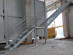 Metaliniai vidaus, lauko laiptai, turėklai 