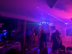 Renginių vedėjas + DJ su visa garso ir šviesos technika!
