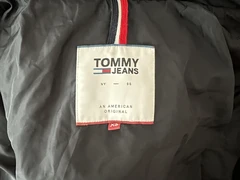 Tommy Jeans striukė 
