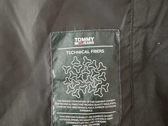 Tommy Jeans striukė 