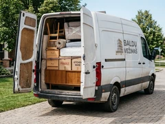 Vežame statybines bei buitines šiukšles. Transporto paslaugos. 